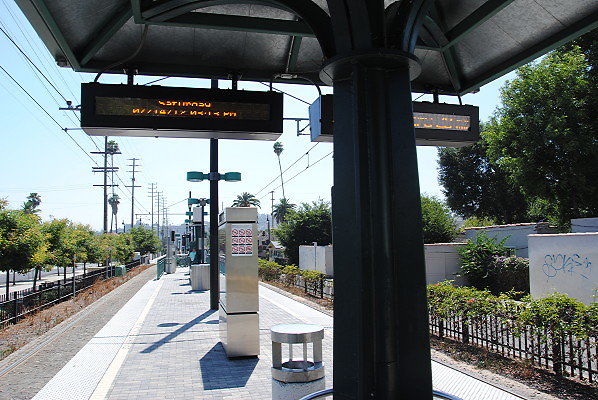 MTA.Gold.Highland Park Station26