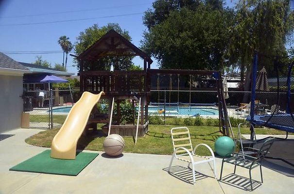 Van Nuys Homes 113
