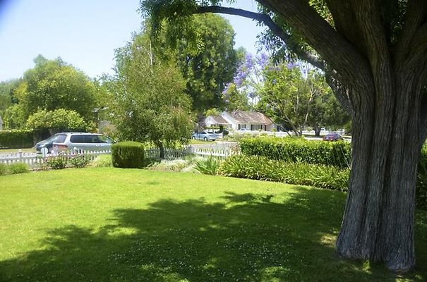 Van Nuys Homes 103
