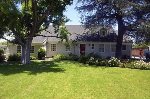Van Nuys Homes 97 1