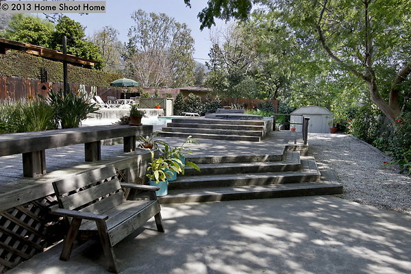 49rear-patio-reverse