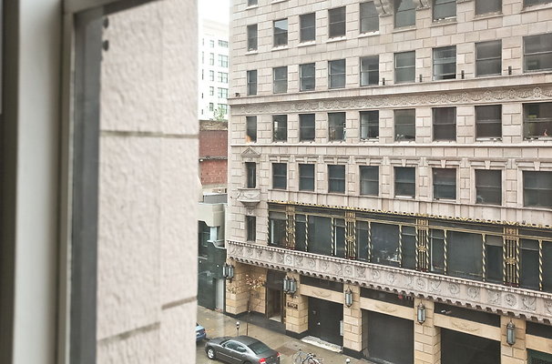 APL.Apartment.37810