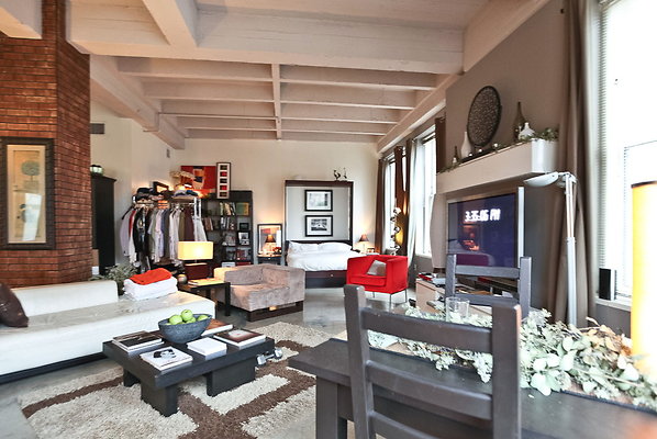 APL.Apartment.37807
