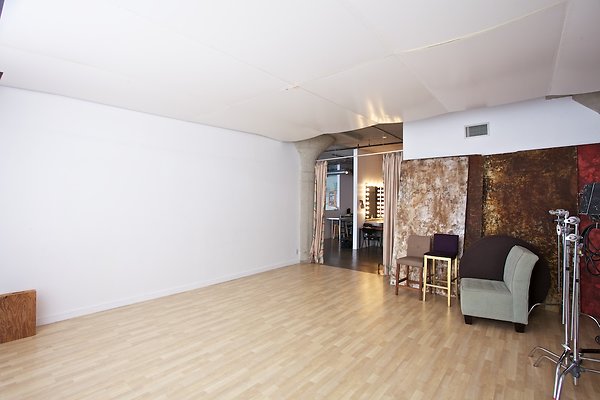 247 Loft\4adscn 026