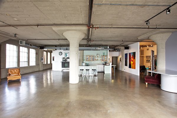 247 Loft\2adscn 003