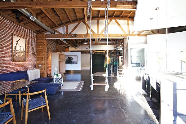 5d87warehouse 06