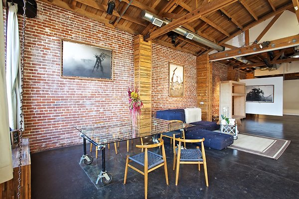 5d87warehouse 05