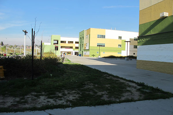 Exterior-Campus-16