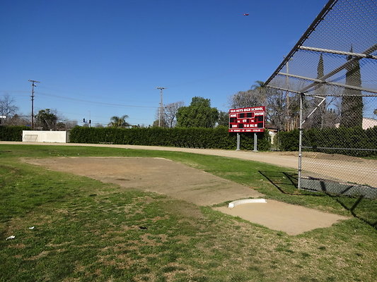 Van.Nuys.Field.06