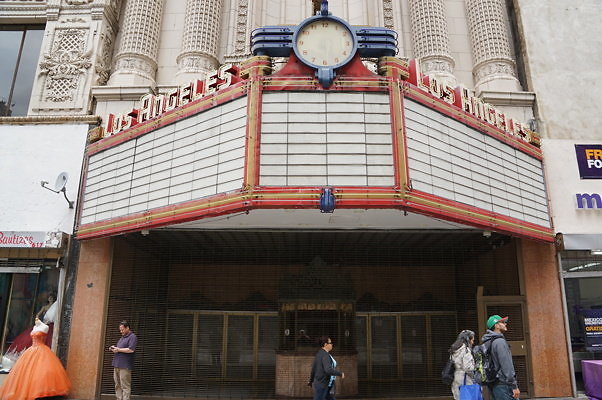 LA.Theater.Front.04