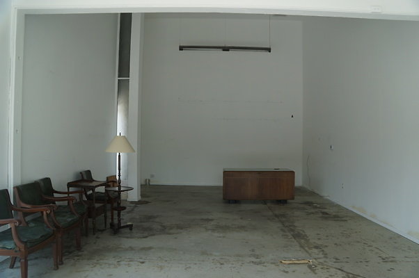 Empty.WeHo.05