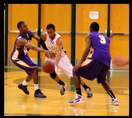 LA Valley College BBAll.Gym05