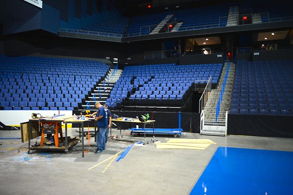 33.CBBank.Arena.Ontario
