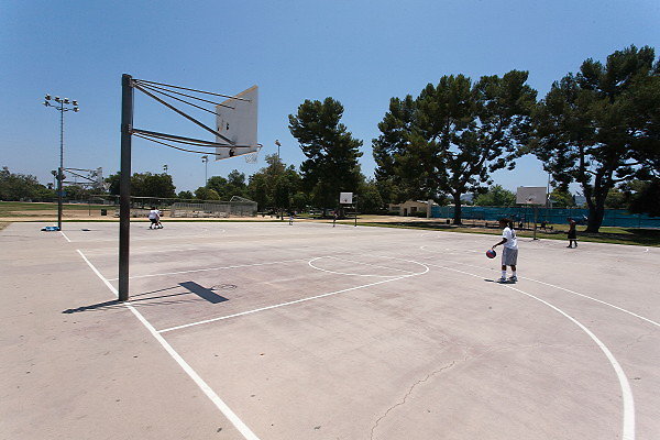 Van Nuys.SO.Park Basket Ball Ex. Courts09