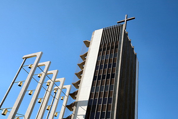 Crystal.Cathedral89