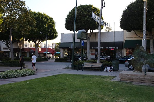 199.Streets.Whittier.Downtown