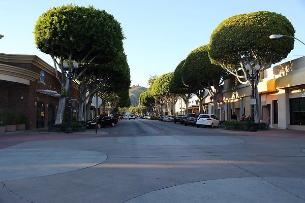 216.Streets.Whittier.Downtown