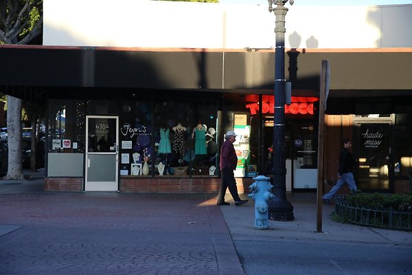 232.Streets.Whittier.Downtown