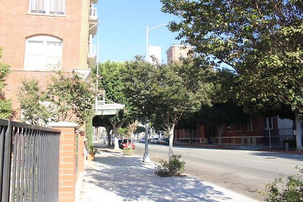 Street.SW.3rd.Chestnut.Cedar.LongBeach.08