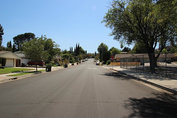 03.Neighborhood.Goya-Titian.GranadaHills