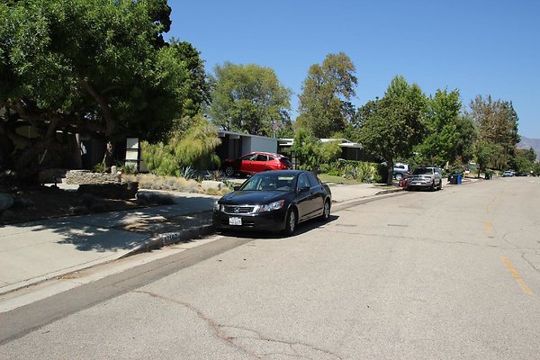 186.Neighborhood.EICHLER.Lisette.GranadaHills