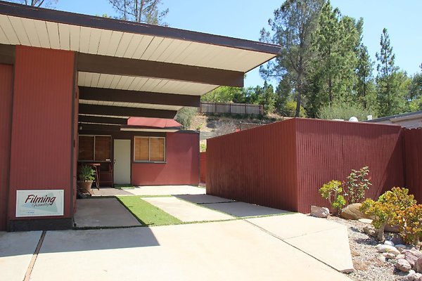 101.Neighborhood.EICHLER.Lisette.GranadaHills
