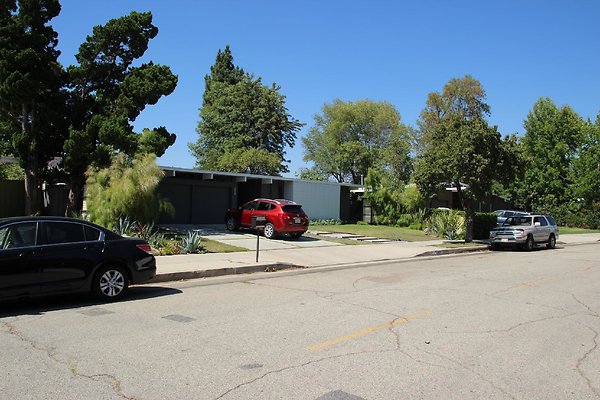 183.Neighborhood.EICHLER.Lisette.GranadaHills
