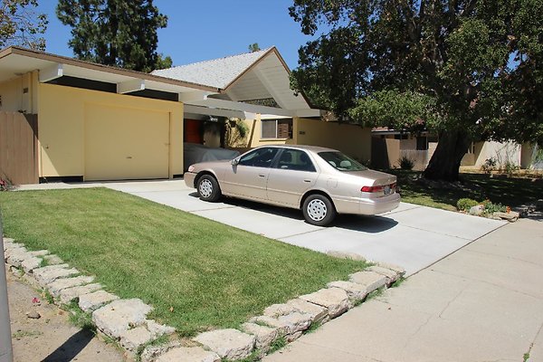 25.Neighborhood.EICHLER.Lisette.GranadaHills
