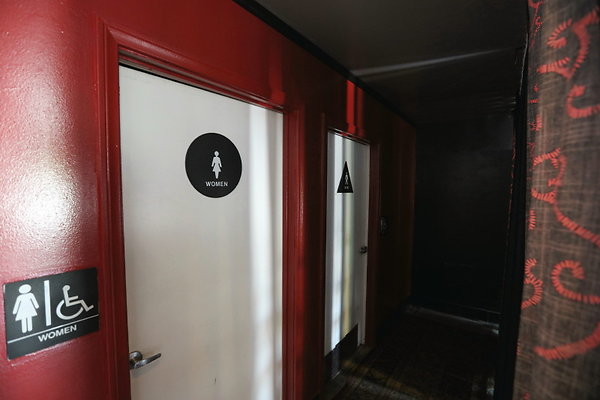 Bathroom Entrance 0026 1