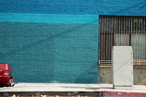 Cesar.Chavez.Blue.Wall.Circle.32