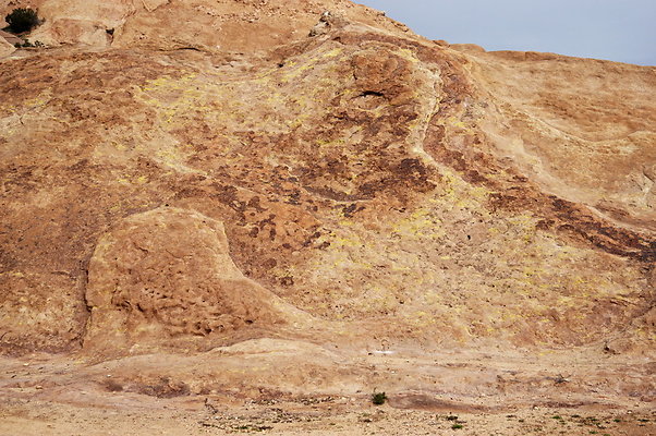 Vazquez.Rocks.86