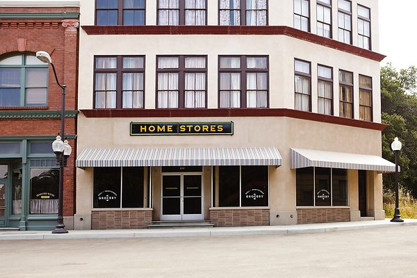 store-front-shopping