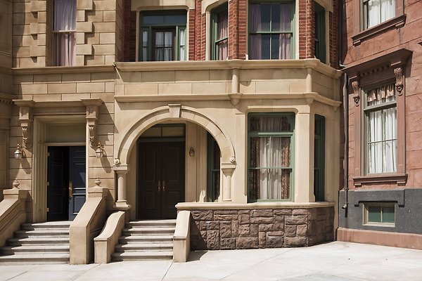 store-front-living-entrance