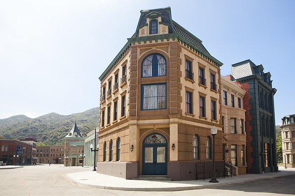 store-front-street-corner