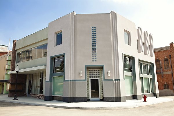 store-front-modern