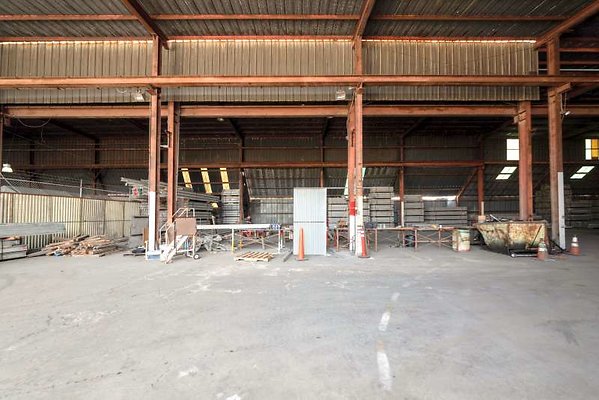 11016 warehouse26