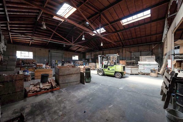 11016 warehouse7
