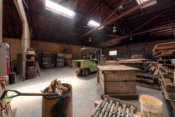 11016 warehouse11