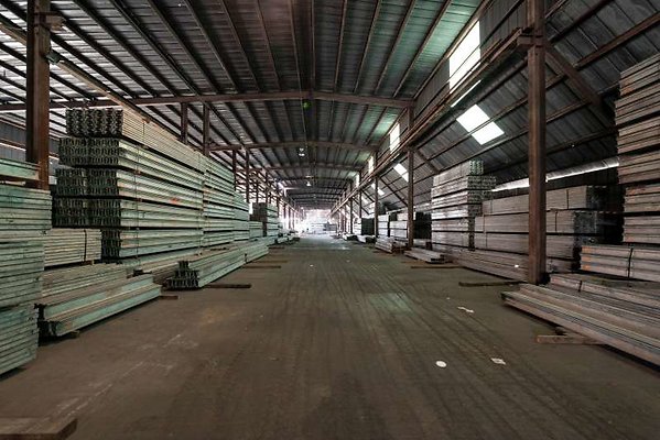 11016 warehouse18