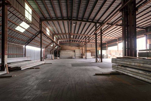 11016 warehouse17