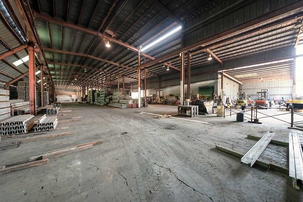 11016 warehouse23