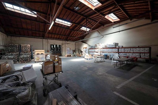 11016 warehouse3