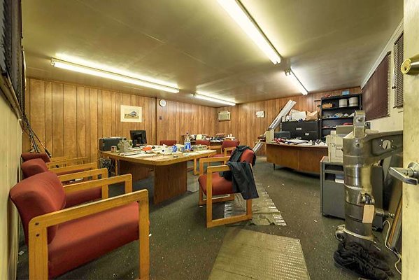 10989 office13