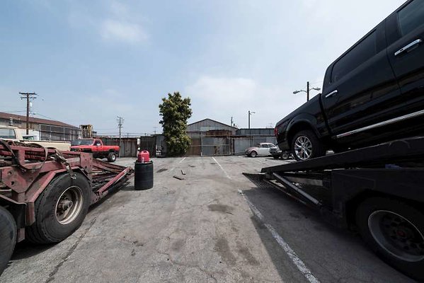 10989 parking