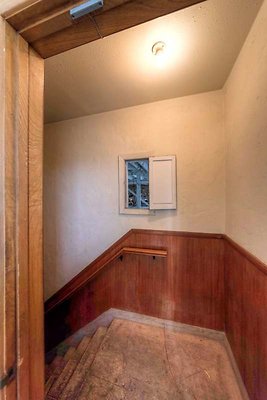 10989 stairs2