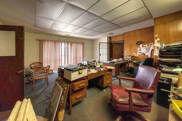 10989 office4