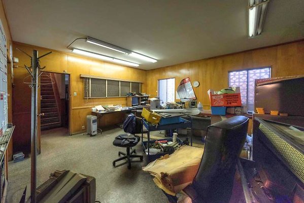 10989 office7