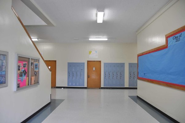 Reseda.HS.61