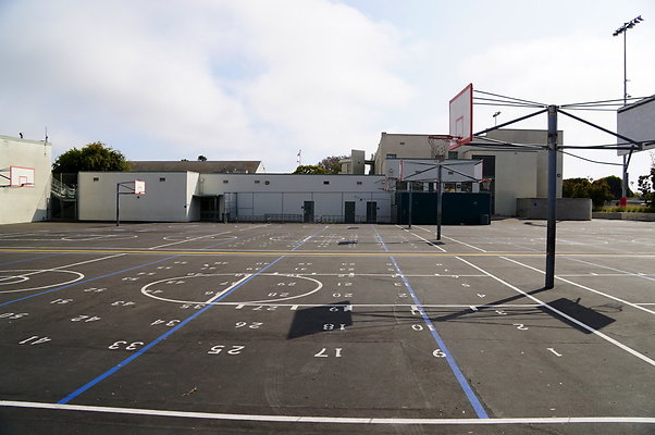 Lincoln.sm.Gym.Exts.12