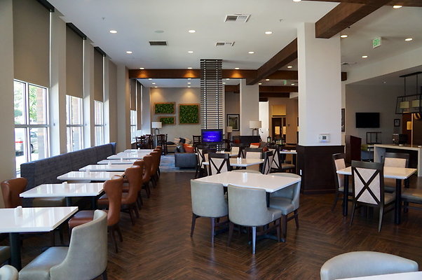 Hilton.Lobby.Bar.89